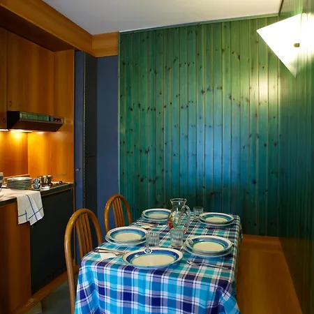 Ξενοδοχείο με διαμερίσματα Mirelladue Ponte Di Legno