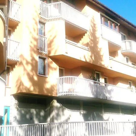 米勒拉杜公寓式酒店 3* 蓬泰迪莱尼奥