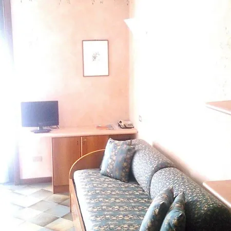 Ξενοδοχείο με διαμερίσματα Mirelladue 3*